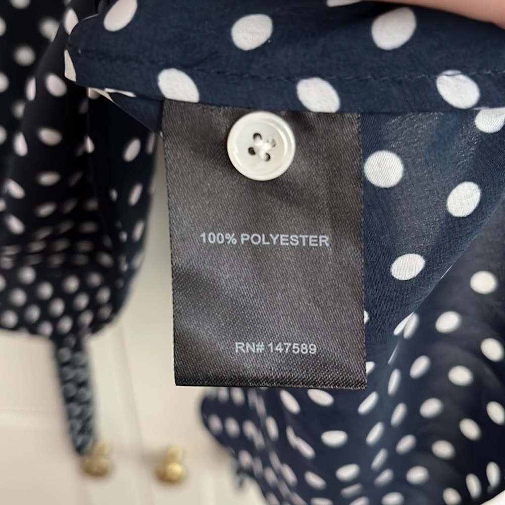 Open ruffle back polka dot blouse - Picture 3 of 5